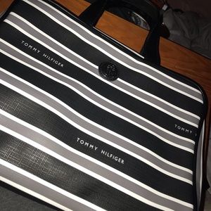 Tommy Hilfiger makeup bag